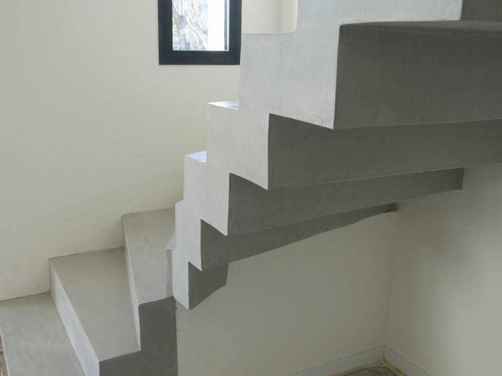 Création d'escalier en béton Dierre